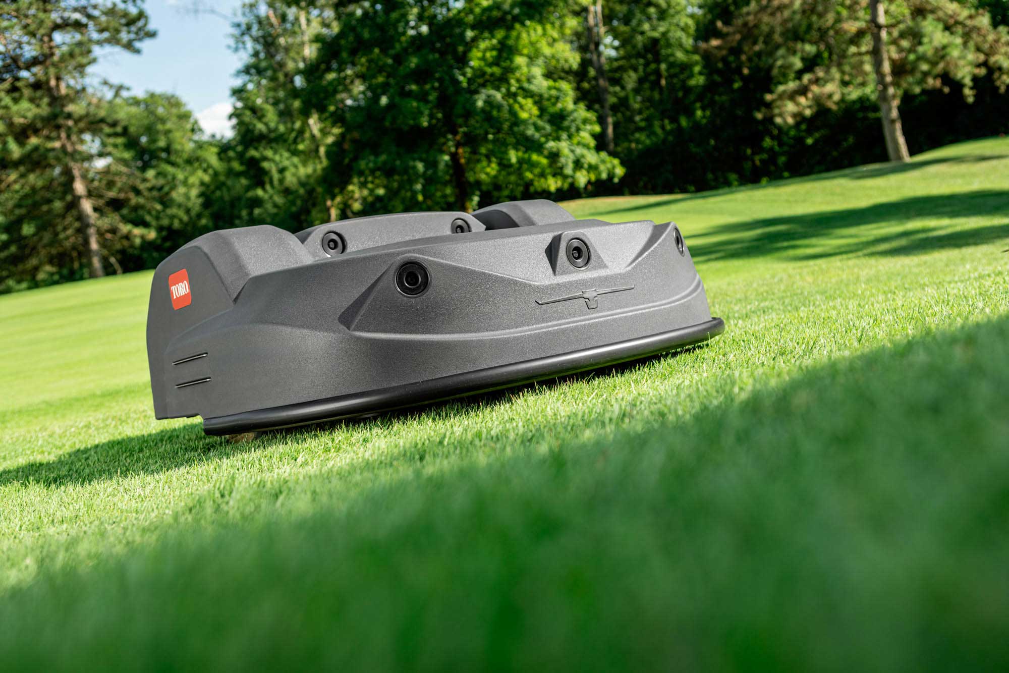 Rasenmähroboter fotografiert von André Köhl, Produktfotograf Saarland Saarbrücken